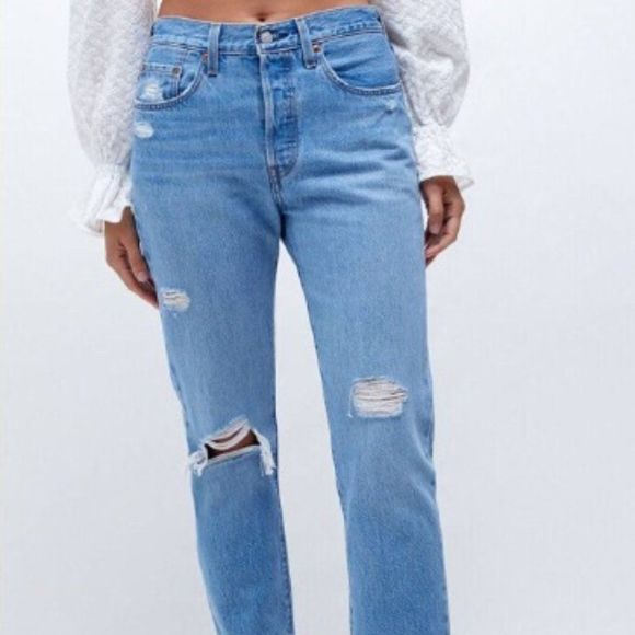 Levi's Denim - Levi's 501 Cropped Jeans - Athens Break (SIZE 24)